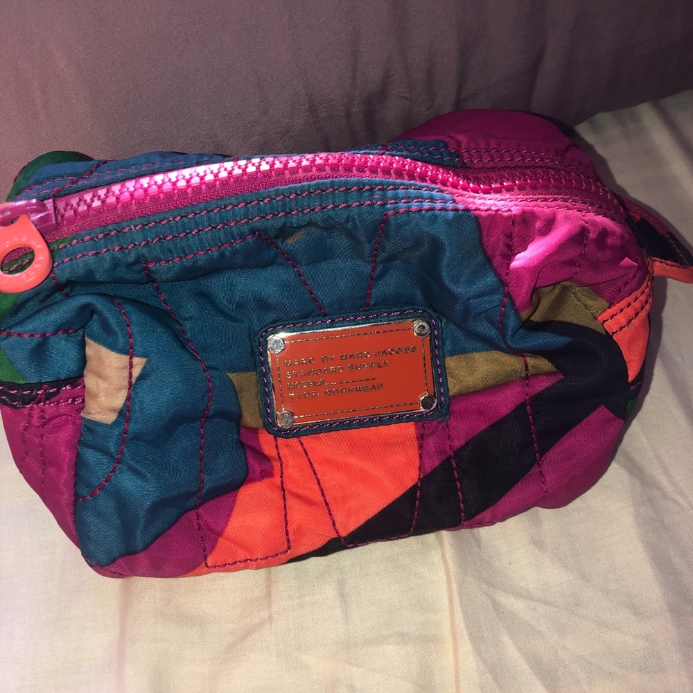 Marc Jacobs makeup case